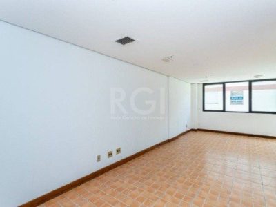 Conjunto/Sala à venda com 46m², 2 vagas no bairro Três Figueiras em Porto Alegre - Foto 8