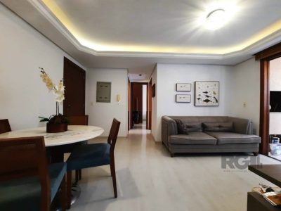 Apartamento à venda com 60m², 2 quartos, 1 suíte, 1 vaga no bairro Petrópolis em Porto Alegre - Foto 12