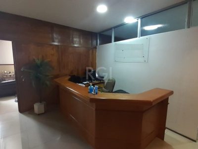 Conjunto/Sala à venda com 157m² no bairro Centro Histórico em Porto Alegre - Foto 13