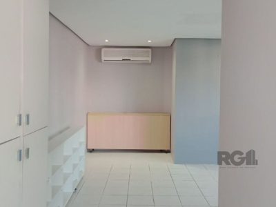 Cobertura à venda com 139m², 2 quartos, 2 vagas no bairro Rio Branco em Porto Alegre - Foto 19