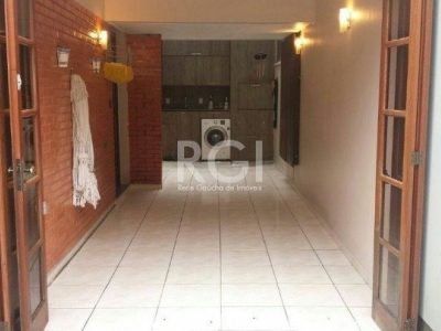 Casa Condominio à venda com 117m², 3 quartos, 1 suíte, 2 vagas no bairro Medianeira em Porto Alegre - Foto 15