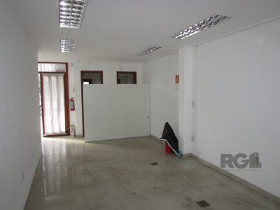 Casa à venda com 196m², 4 quartos, 6 vagas no bairro Passo d'Areia em Porto Alegre - Foto 7