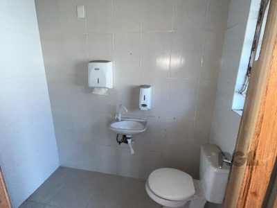 Casa à venda com 196m², 4 quartos, 6 vagas no bairro Passo d'Areia em Porto Alegre - Foto 14