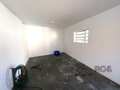 Casa à venda com 196m², 4 quartos, 6 vagas no bairro Passo d'Areia em Porto Alegre - Foto 21