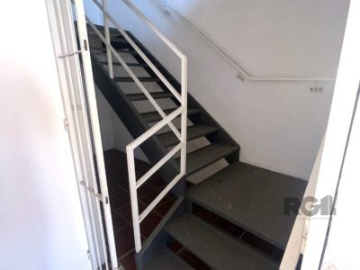 Casa à venda com 196m², 4 quartos, 6 vagas no bairro Passo d'Areia em Porto Alegre - Foto 23