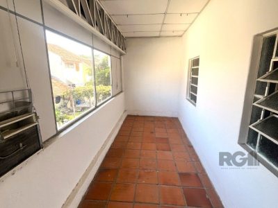 Casa à venda com 196m², 4 quartos, 6 vagas no bairro Passo d'Areia em Porto Alegre - Foto 26