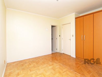 Apartamento à venda com 109m², 3 quartos, 1 suíte, 1 vaga no bairro Auxiliadora em Porto Alegre - Foto 7