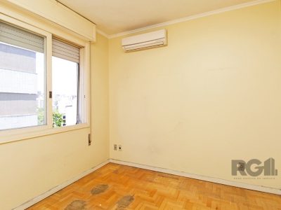 Apartamento à venda com 109m², 3 quartos, 1 suíte, 1 vaga no bairro Auxiliadora em Porto Alegre - Foto 2