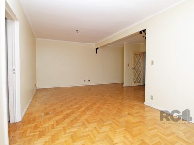 Apartamento à venda com 109m², 3 quartos, 1 suíte, 1 vaga no bairro Auxiliadora em Porto Alegre - Foto 9