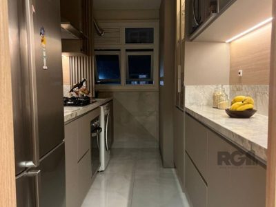 Apartamento à venda com 67m², 2 quartos, 1 suíte, 1 vaga no bairro Jardim Itu em Porto Alegre - Foto 10