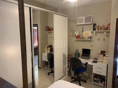 Casa à venda com 150m², 4 quartos, 3 vagas no bairro Jardim Botânico em Porto Alegre - Foto 10