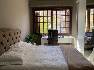 Casa à venda com 150m², 4 quartos, 3 vagas no bairro Jardim Botânico em Porto Alegre - Foto 11