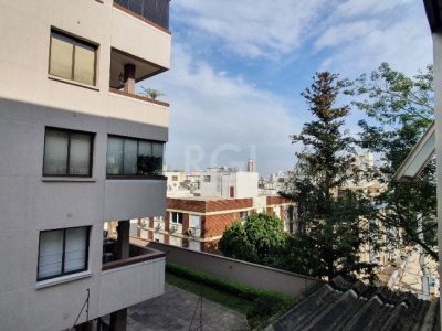 Apartamento à venda com 93m², 3 quartos, 1 suíte, 1 vaga no bairro Petrópolis em Porto Alegre - Foto 6