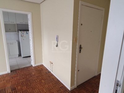 Apartamento à venda com 93m², 3 quartos, 1 suíte, 1 vaga no bairro Petrópolis em Porto Alegre - Foto 10