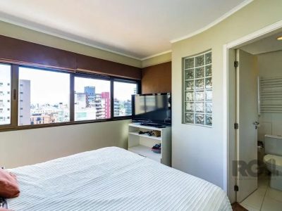 Apartamento à venda com 85m², 2 quartos, 2 suítes, 2 vagas no bairro Auxiliadora em Porto Alegre - Foto 9