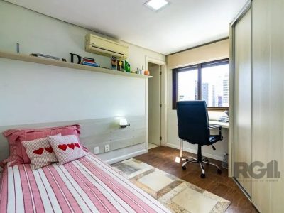 Apartamento à venda com 85m², 2 quartos, 2 suítes, 2 vagas no bairro Auxiliadora em Porto Alegre - Foto 15