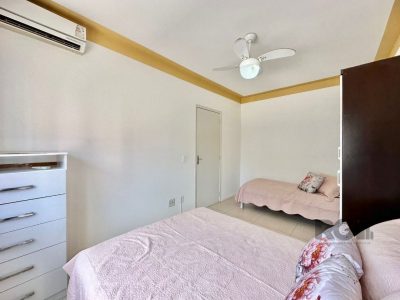 Apartamento à venda com 73m², 2 quartos, 1 suíte no bairro Centro em Capão da Canoa - Foto 17