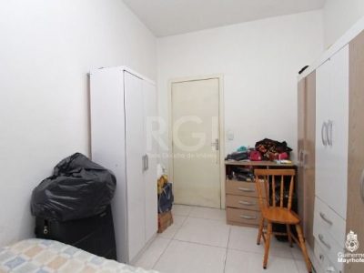 Casa à venda com 150m², 3 quartos, 1 vaga no bairro Ipanema em Porto Alegre - Foto 12