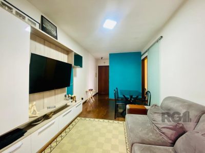 Apartamento à venda com 75m², 2 quartos, 1 vaga no bairro Cristo Redentor em Porto Alegre - Foto 3