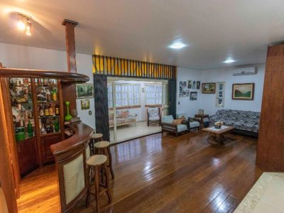 Casa à venda com 231m², 4 quartos, 1 suíte, 3 vagas no bairro Tristeza em Porto Alegre - Foto 8