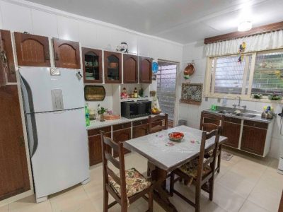 Casa à venda com 231m², 4 quartos, 1 suíte, 3 vagas no bairro Tristeza em Porto Alegre - Foto 12