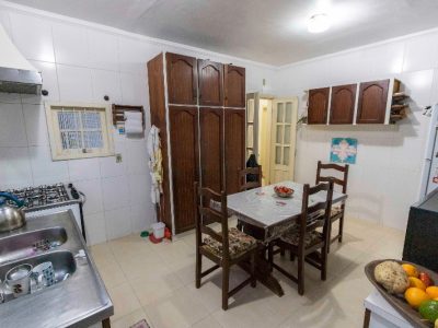 Casa à venda com 231m², 4 quartos, 1 suíte, 3 vagas no bairro Tristeza em Porto Alegre - Foto 14