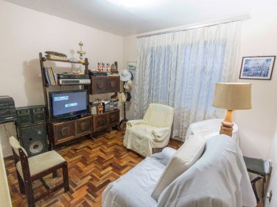 Casa à venda com 231m², 4 quartos, 1 suíte, 3 vagas no bairro Tristeza em Porto Alegre - Foto 22