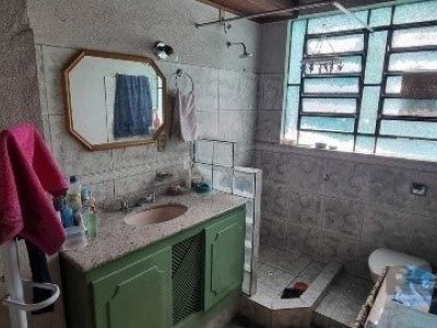 Casa à venda com 360m², 4 quartos, 2 suítes, 5 vagas no bairro Chácara das Pedras em Porto Alegre - Foto 9