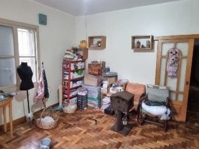 Casa à venda com 360m², 4 quartos, 2 suítes, 5 vagas no bairro Chácara das Pedras em Porto Alegre - Foto 21