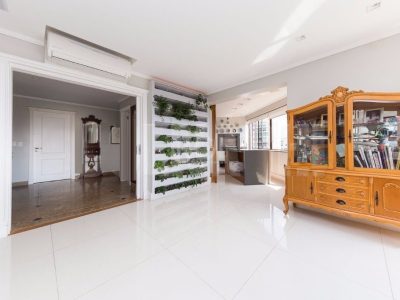 Apartamento à venda com 258m², 3 quartos, 3 suítes, 3 vagas no bairro Bela Vista em Porto Alegre - Foto 6