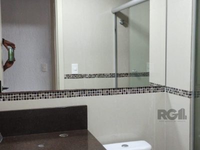 Apartamento à venda com 66m², 2 quartos, 1 vaga no bairro Passo d'Areia em Porto Alegre - Foto 3