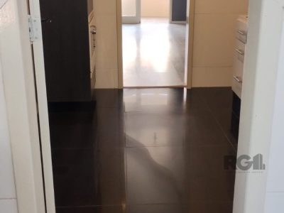 Apartamento à venda com 66m², 2 quartos, 1 vaga no bairro Passo d'Areia em Porto Alegre - Foto 5