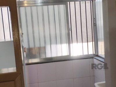 Apartamento à venda com 66m², 2 quartos, 1 vaga no bairro Passo d'Areia em Porto Alegre - Foto 9