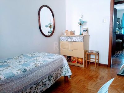 Apartamento à venda com 88m², 4 quartos, 1 vaga no bairro Menino Deus em Porto Alegre - Foto 13