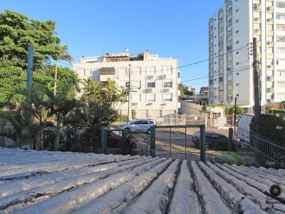 Casa à venda com 277m², 3 quartos, 1 suíte, 3 vagas no bairro Medianeira em Porto Alegre - Foto 9