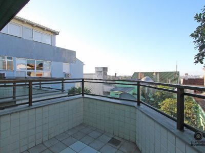 Casa à venda com 277m², 3 quartos, 1 suíte, 3 vagas no bairro Medianeira em Porto Alegre - Foto 13