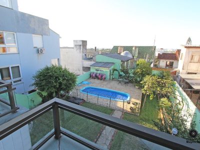 Casa à venda com 277m², 3 quartos, 1 suíte, 3 vagas no bairro Medianeira em Porto Alegre - Foto 14