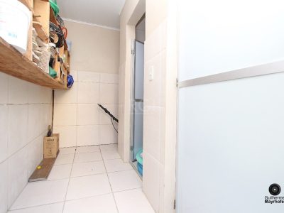 Casa à venda com 277m², 3 quartos, 1 suíte, 3 vagas no bairro Medianeira em Porto Alegre - Foto 50