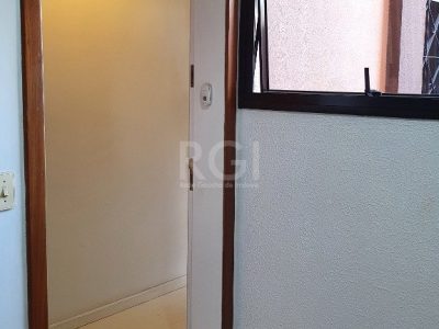 Conjunto/Sala à venda com 53m² no bairro Bom Fim em Porto Alegre - Foto 2