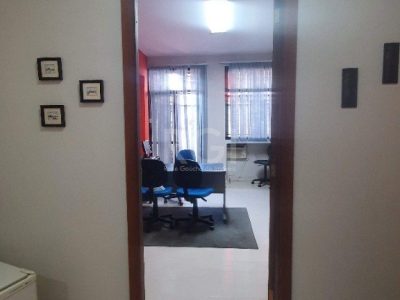 Conjunto/Sala à venda com 53m² no bairro Bom Fim em Porto Alegre - Foto 13