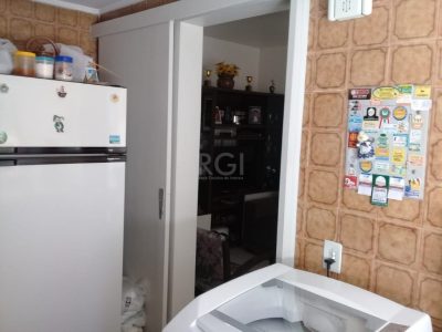 Apartamento à venda com 55m², 2 quartos no bairro Medianeira em Porto Alegre - Foto 8