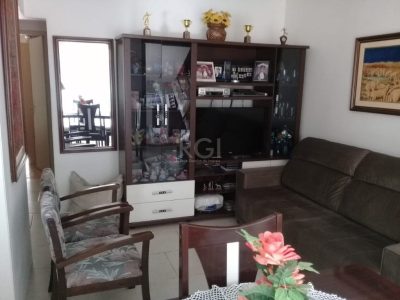 Apartamento à venda com 55m², 2 quartos no bairro Medianeira em Porto Alegre - Foto 2