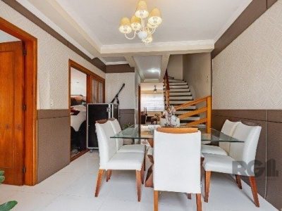 Casa à venda com 231m², 3 quartos, 2 suítes, 2 vagas no bairro Jardim Itu em Porto Alegre - Foto 3