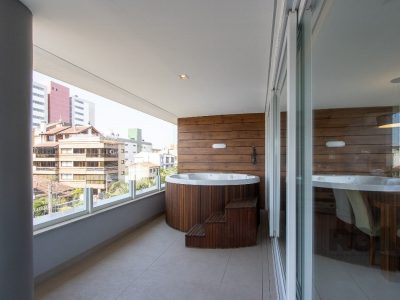 Apartamento à venda com 230m², 3 quartos, 3 suítes, 3 vagas no bairro Menino Deus em Porto Alegre - Foto 25