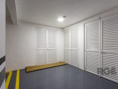 Apartamento à venda com 230m², 3 quartos, 3 suítes, 3 vagas no bairro Menino Deus em Porto Alegre - Foto 52