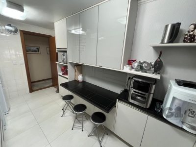 Apartamento à venda com 113m², 3 quartos, 1 suíte, 2 vagas no bairro Chácara das Pedras em Porto Alegre - Foto 18