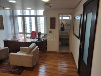 Conjunto/Sala à venda com 32m² no bairro Moinhos de Vento em Porto Alegre - Foto 11