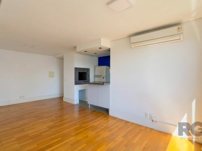 Apartamento à venda com 78m², 3 quartos, 1 suíte, 2 vagas no bairro Passo d'Areia em Porto Alegre - Foto 9