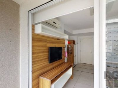 Apartamento à venda com 61m², 2 quartos no bairro Passo d'Areia em Porto Alegre - Foto 2