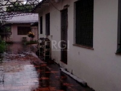 Casa à venda com 78m², 3 quartos no bairro Partenon em Porto Alegre - Foto 10